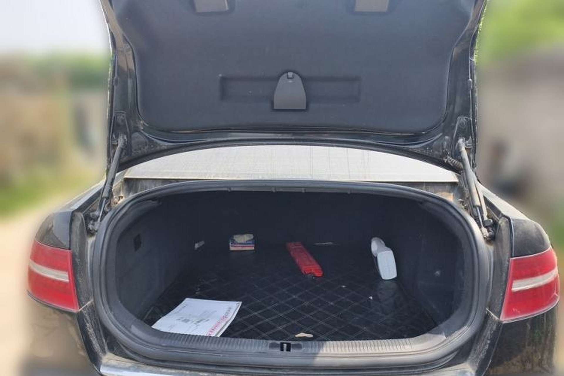 Used Audi A6L 2011 2.4L Technology Edition Trunk