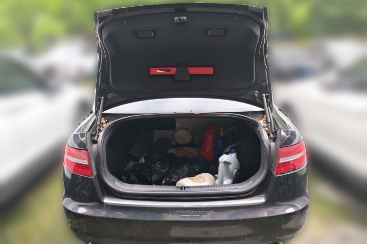 Used Audi A6L 2011 2.4L Technology Edition Trunk