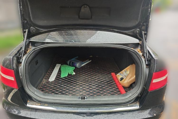 Used Audi A6L 2011 2.4L Technology Edition Trunk