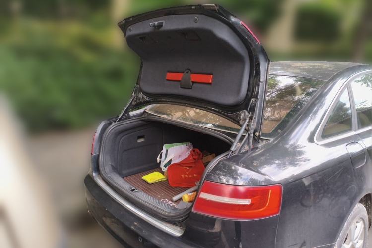 Used Audi A6L 2011 2.4L Comfort Edition Trunk