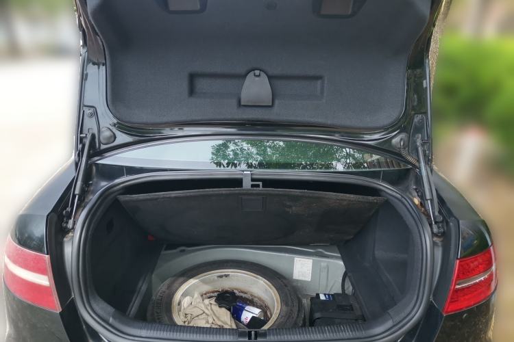 Used Audi A6L 2011 2.0 TFSI automatic Comfort trim Trunk