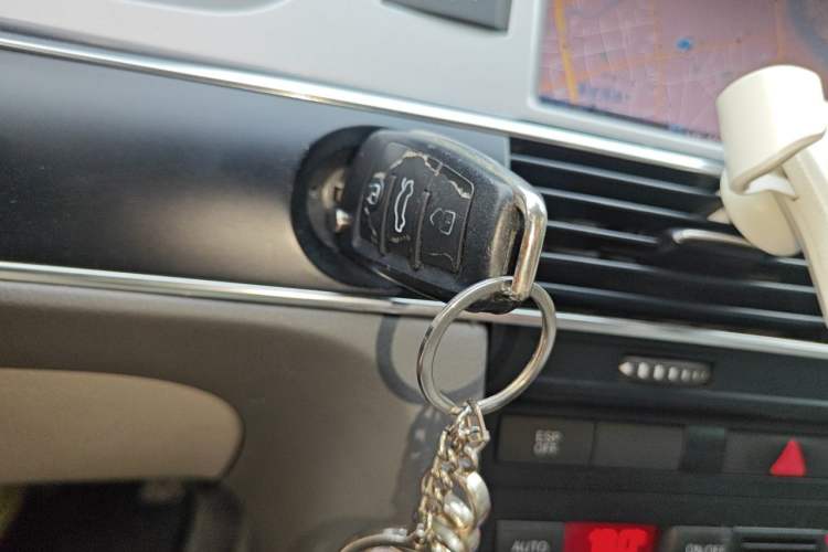 Used Audi A6L 2011 2.4L Technology Edition Vehicle Key