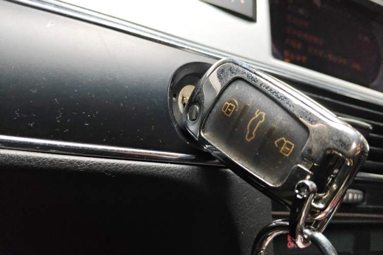 Used Audi A6L 2011 2.4L Comfort Edition Vehicle Key