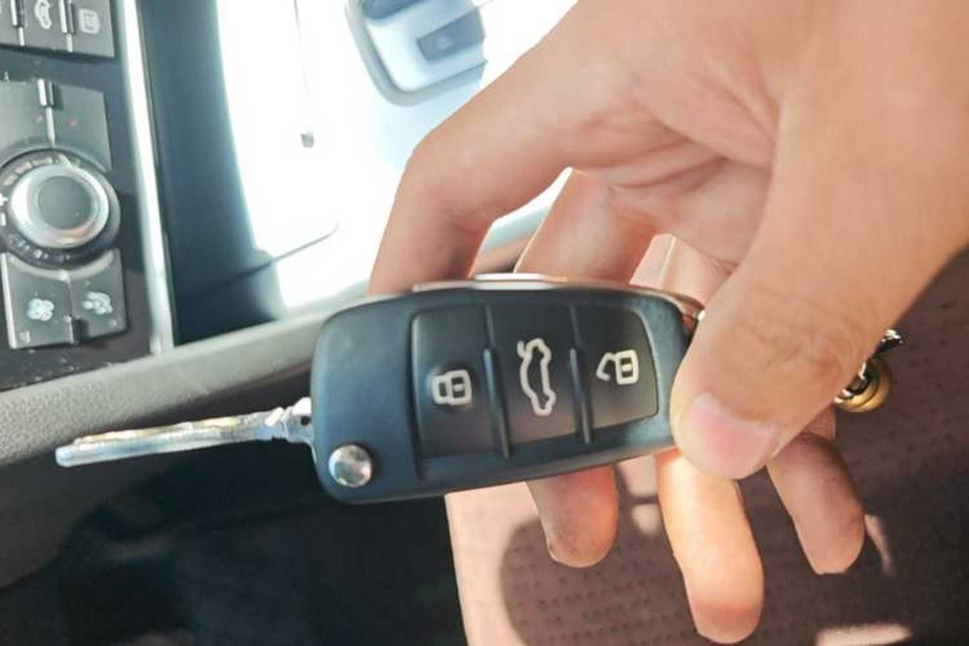 Used Audi A6L 2011 2.0 TFSI Automatic Standard Edition Vehicle Key