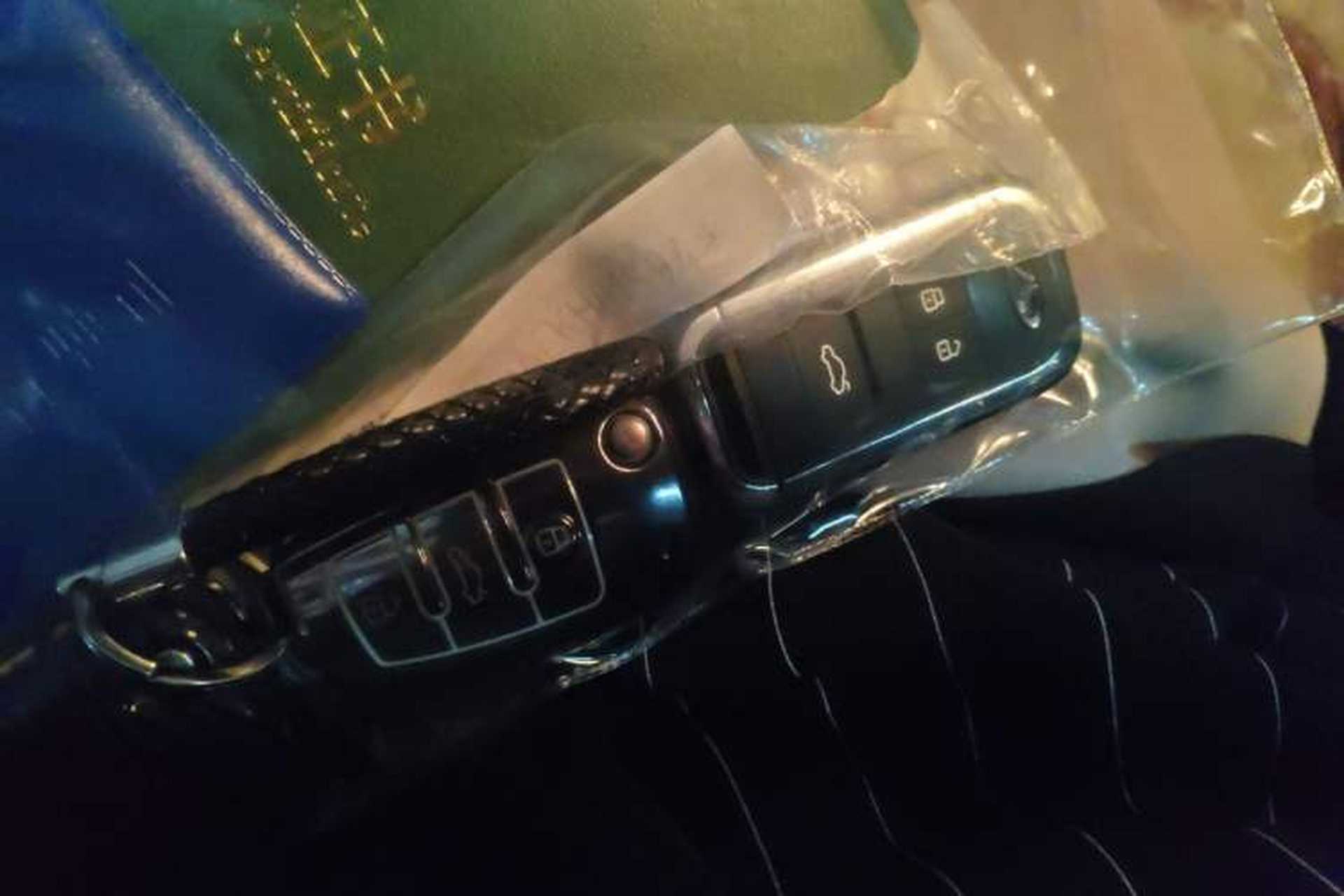 Used Audi A6L 2011 2.4L Comfort Edition Vehicle Key