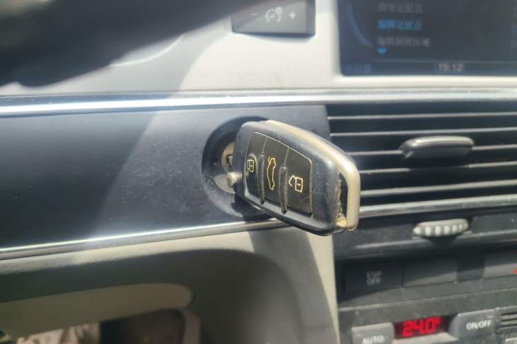 Used Audi A6L 2011 2.4L Technology Edition Vehicle Key