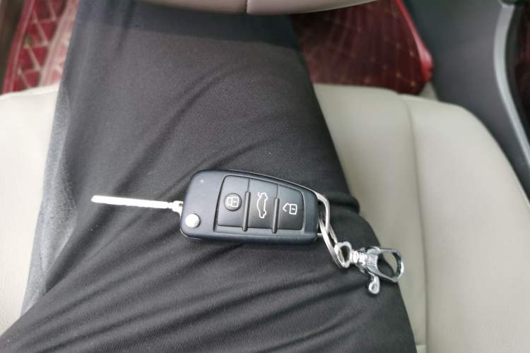 Used Audi A6L 2011 2.4L Technology Edition Vehicle Key
