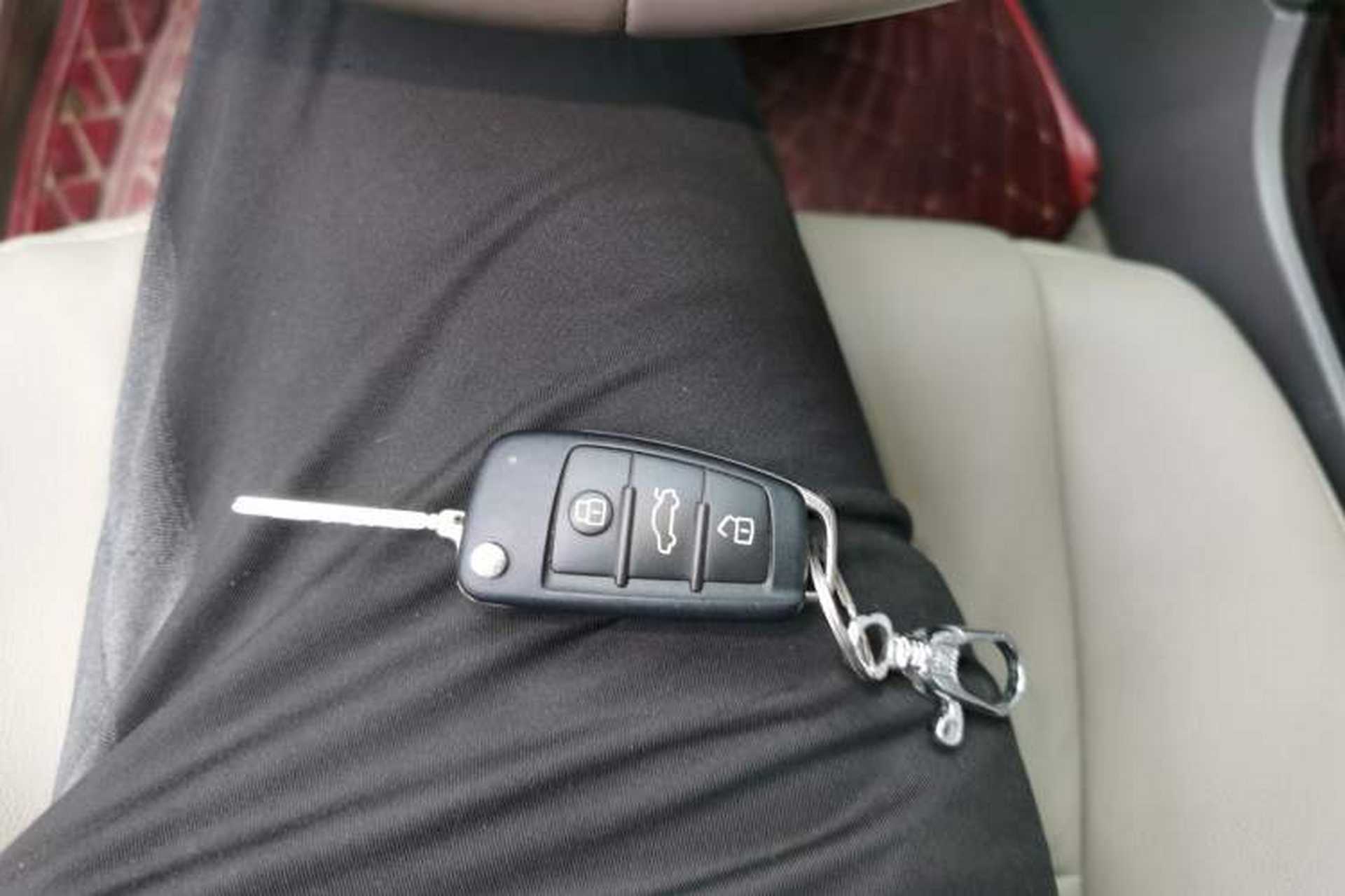 Used Audi A6L 2011 2.4L Technology Edition Vehicle Key