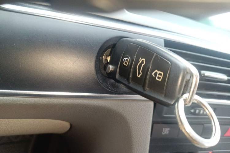 Used Audi A6L 2011 2.0 TFSI Automatic Standard Edition Vehicle Key
