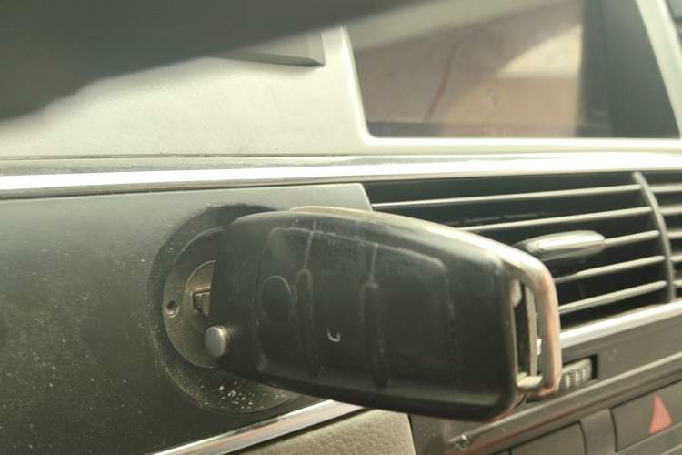 Used Audi A6L 2011 2.0 TFSI Automatic Standard Edition Vehicle Key