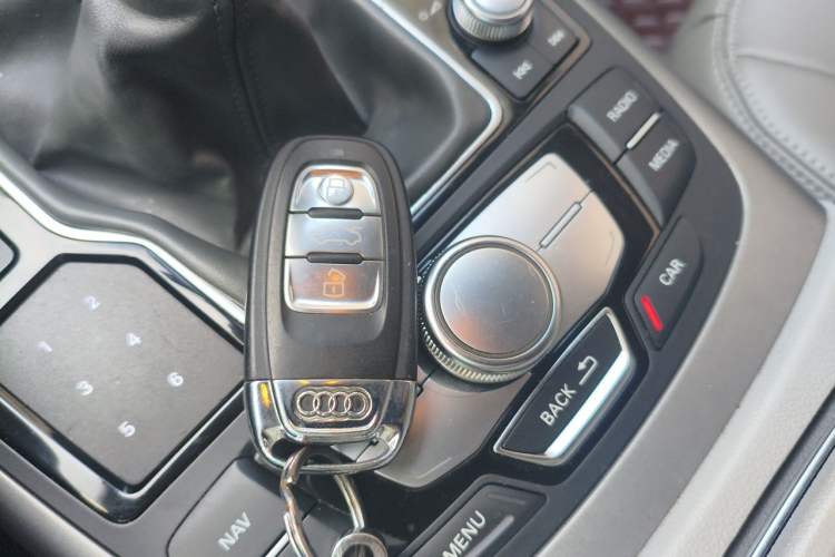 Used Audi A6L 2011 2.0 TFSI Manual Base Model Vehicle Key