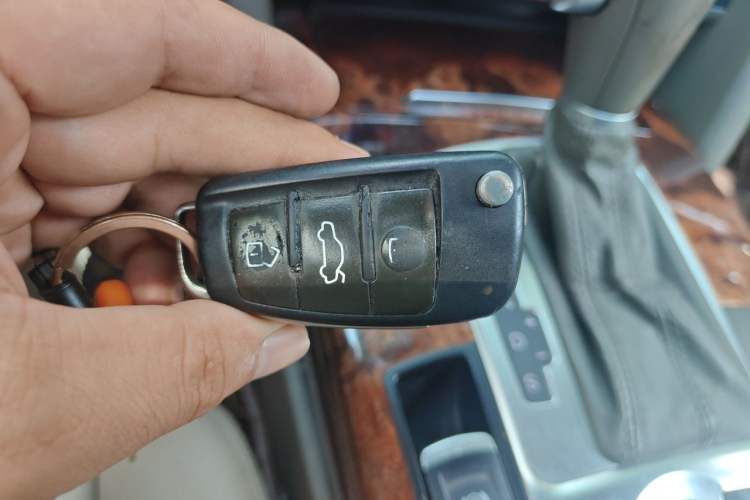 Used Audi A6L 2011 2.4L Comfort Edition Vehicle Key