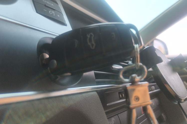 Used Audi A6L 2011 2.0 TFSI Automatic Standard Edition Vehicle Key