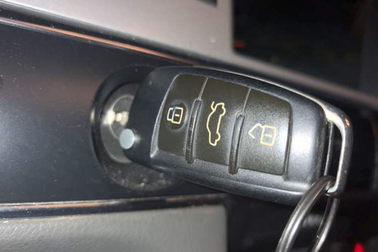 Used Audi A6L 2011 2.4L Technology Edition Vehicle Key