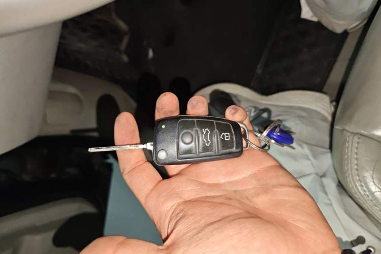 Used Audi A6L 2011 2.0 TFSI Automatic Standard Edition Vehicle Key