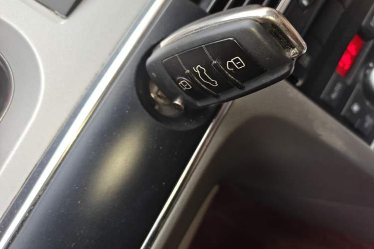 Used Audi A6L 2011 2.0 TFSI Automatic Standard Edition Vehicle Key