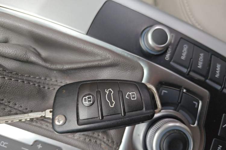 Used Audi A6L 2011 2.0 TFSI Automatic Standard Edition Vehicle Key