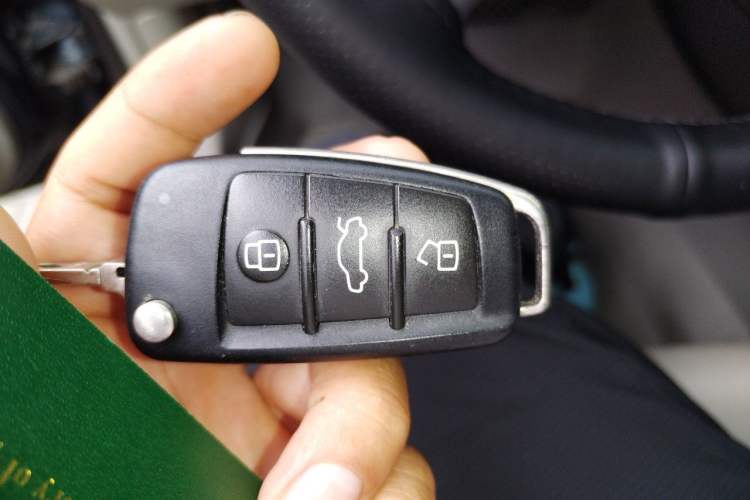 Used Audi A6L 2011 2.8 FSI Comfort Model Vehicle Key