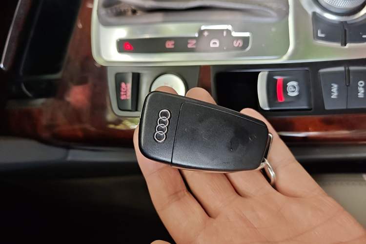 Used Audi A6L 2011 2.4L Comfort Edition Vehicle Key