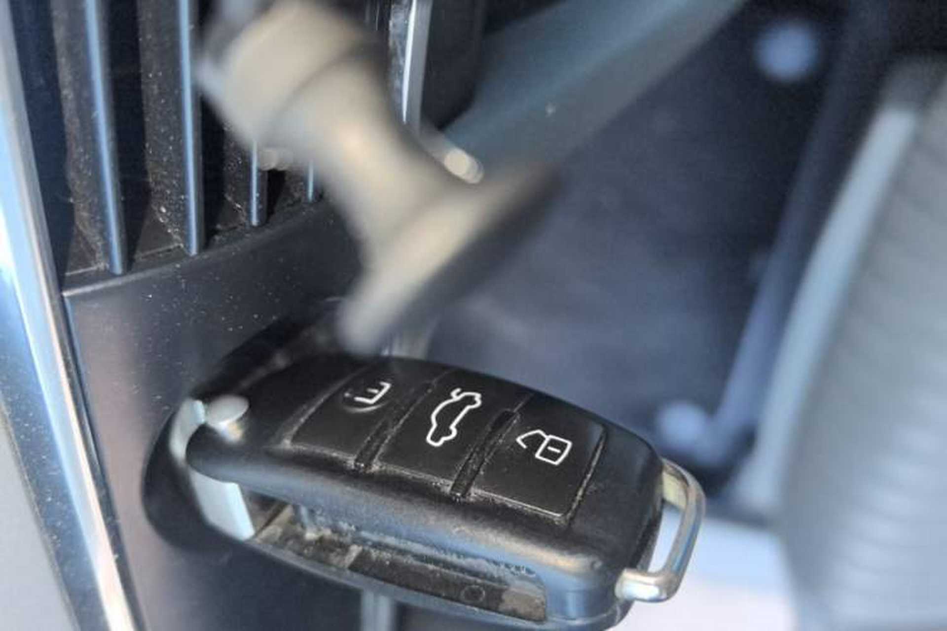 Used Audi A6L 2011 2.0 TFSI Automatic Standard Edition Vehicle Key