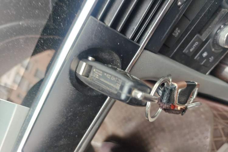 Used Audi A6L 2011 2.0 TFSI Automatic Standard Edition Vehicle Key