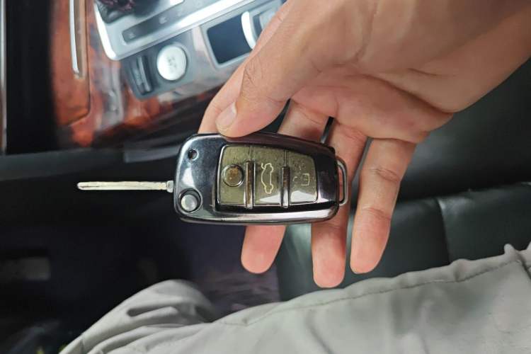 Used Audi A6L 2011 2.4L Technology Edition Vehicle Key