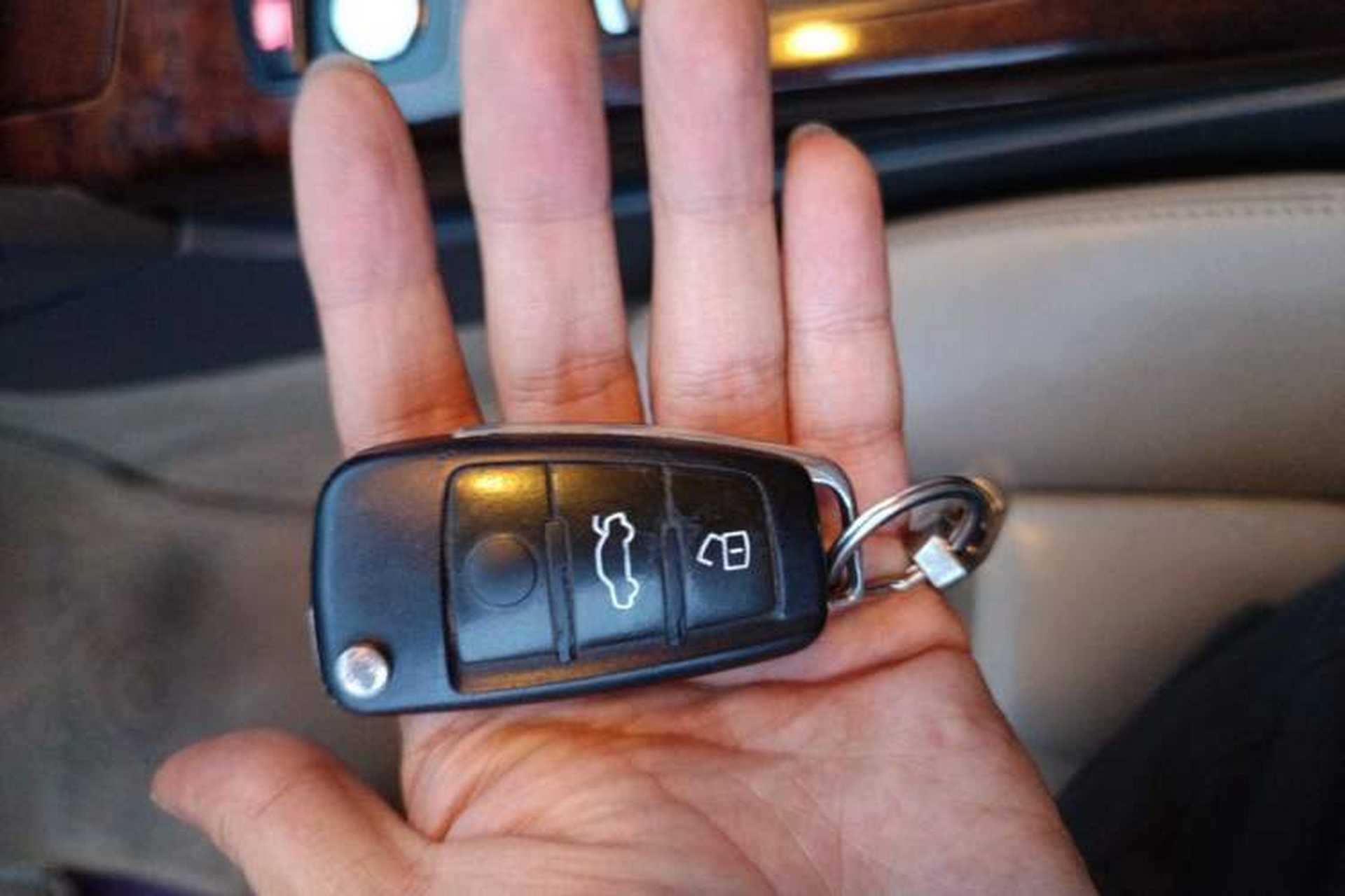 Used Audi A6L 2011 2.4L Comfort Edition Vehicle Key