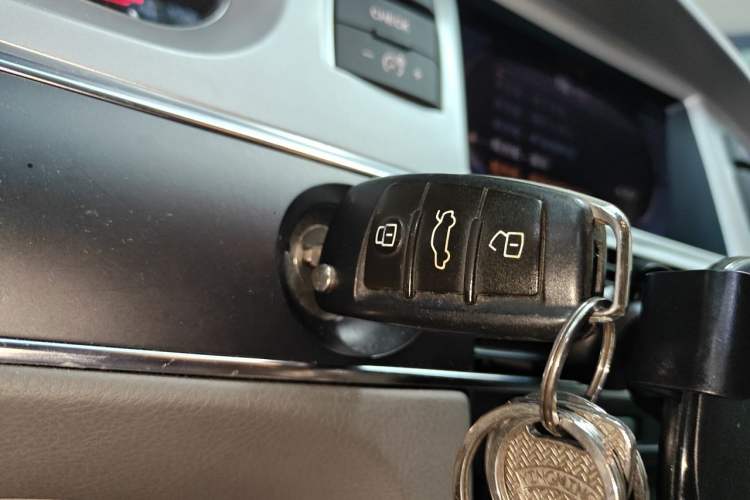 Used Audi A6L 2011 2.0 TFSI Automatic Standard Edition Vehicle Key