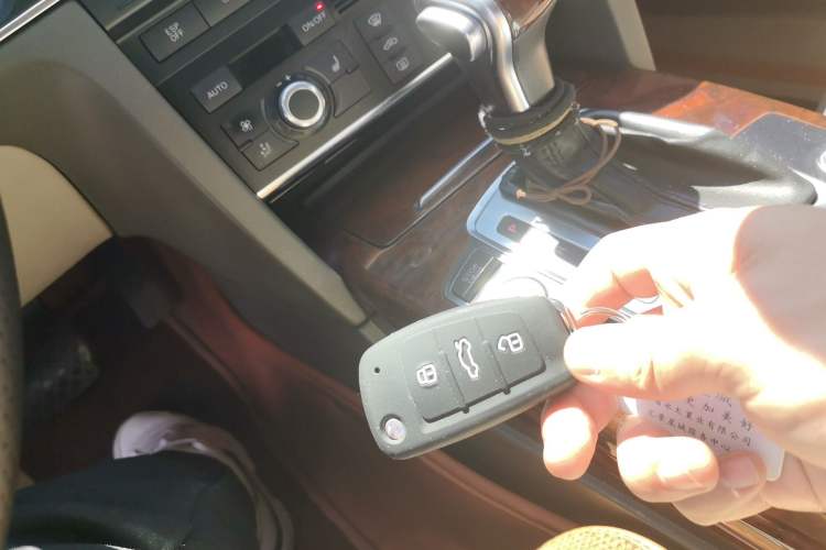 Used Audi A6L 2011 2.4L Comfort Edition Vehicle Key