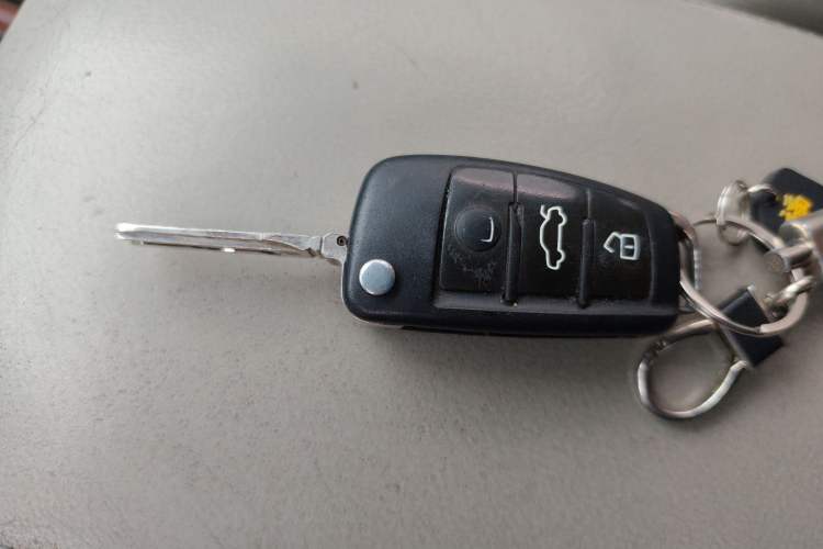 Used Audi A6L 2011 2.4L Technology Edition Vehicle Key