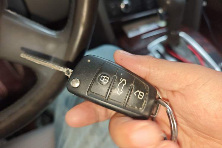 Used Audi A6L 2011 2.4L Technology Edition Vehicle Key