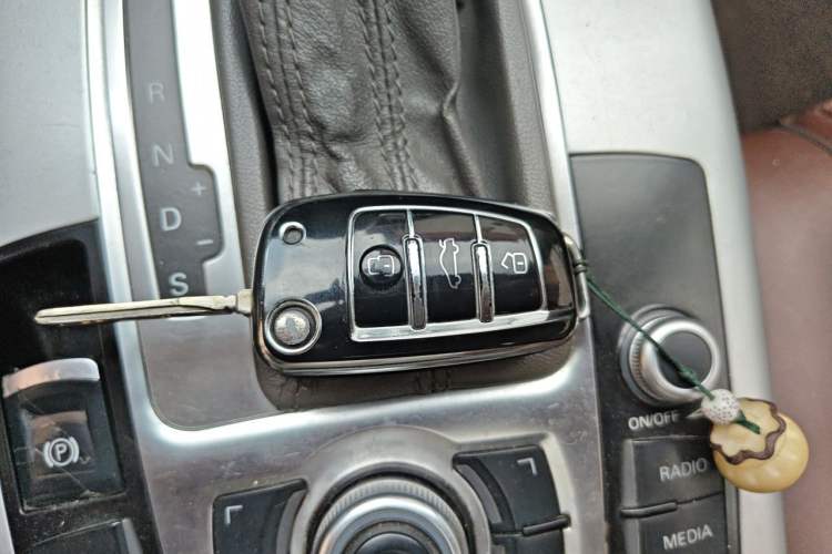Used Audi A6L 2011 2.0 TFSI Automatic Standard Edition Vehicle Key
