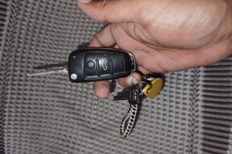 Used Audi A6L 2011 2.4L Comfort Edition Vehicle Key