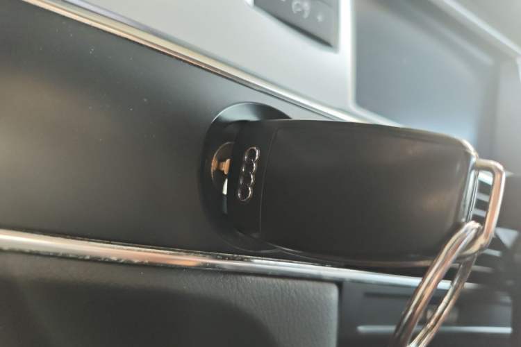 Used Audi A6L 2011 2.0 TFSI Automatic Standard Edition Vehicle Key