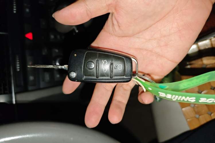 Used Audi A6L 2011 2.4L Technology Edition Vehicle Key