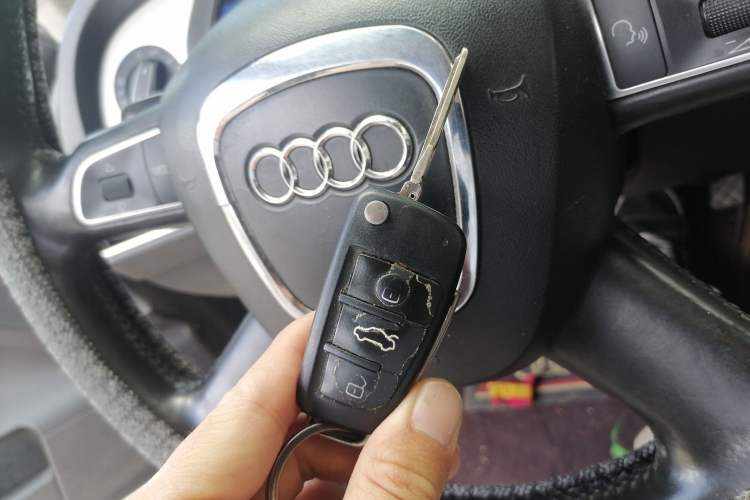 Used Audi A6L 2011 2.0 TFSI Automatic Standard Edition Vehicle Key