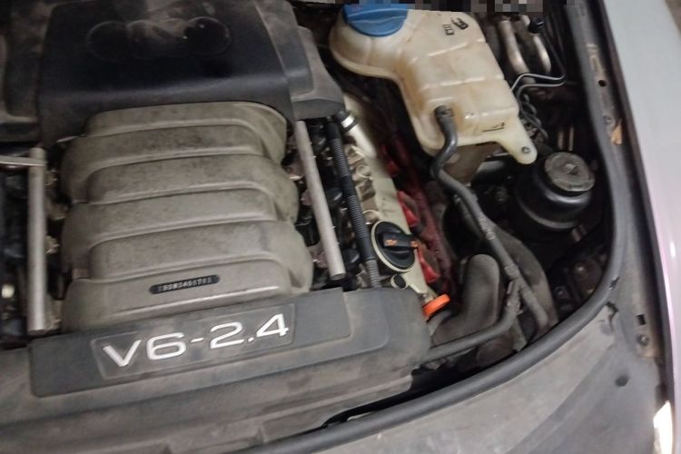 Used Audi A6L 2011 2.4L Technology Edition Engine Bay Left
