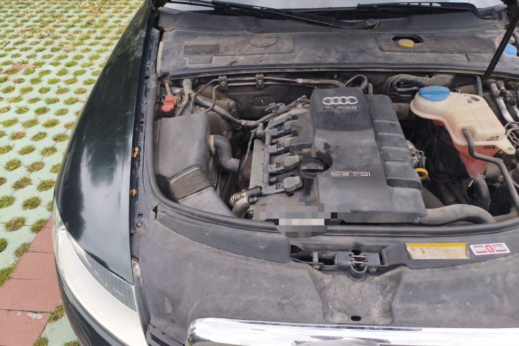 Used Audi A6L 2011 2.0 TFSI Automatic Standard Edition Engine Bay Right