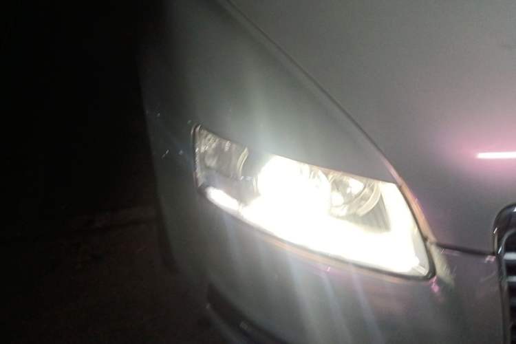 Used Audi A6L 2011 2.4L Technology Edition Right Front Headlight