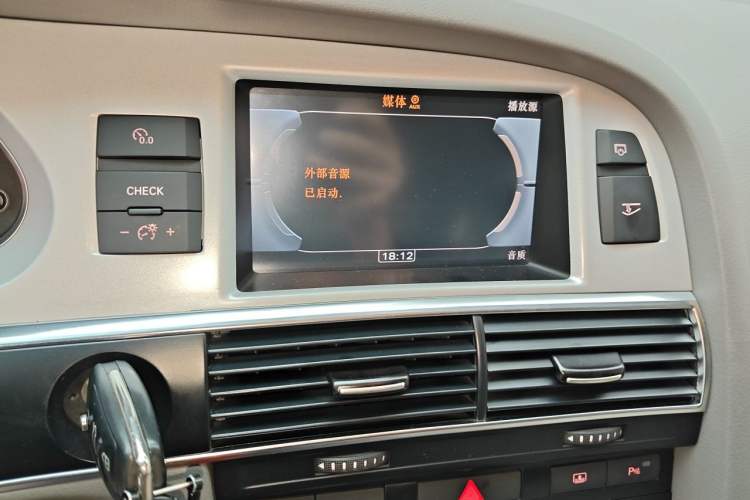 Used Audi A6L 2011 2.4L Technology Edition Audio And AC Panel