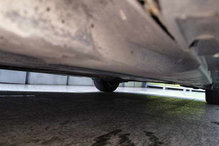 Used Audi A6L 2011 2.0 TFSI Automatic Standard Edition Chassis Front Left
