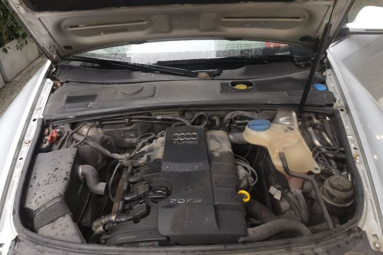 Used Audi A6L 2011 2.0 TFSI Automatic Standard Edition Engine Bay