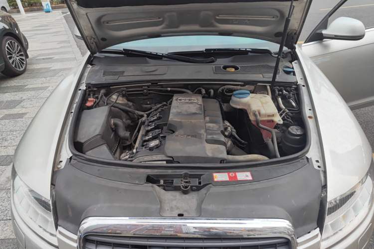 Used Audi A6L 2011 2.0 TFSI Automatic Standard Edition Engine Bay