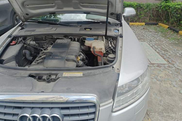 Used Audi A6L 2011 2.0 TFSI Automatic Standard Edition Engine Bay Left