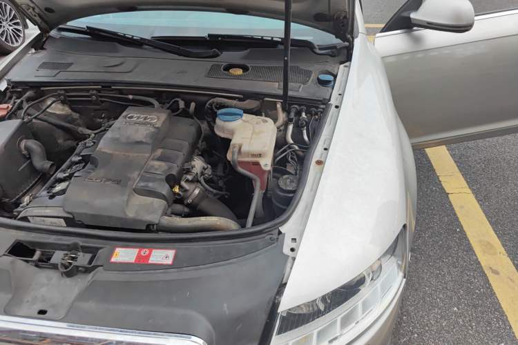 Used Audi A6L 2011 2.0 TFSI Automatic Standard Edition Engine Bay Left