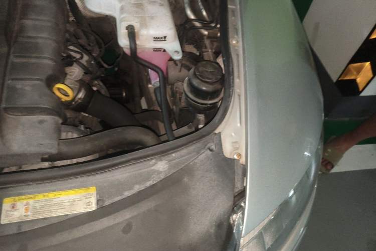 Used Audi A6L 2011 2.0 TFSI Automatic Standard Edition Engine Bay Left