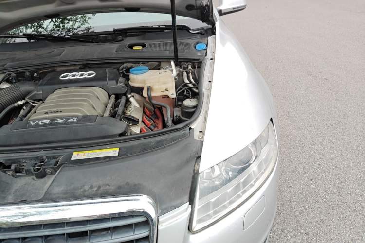 Used Audi A6L 2011 2.4L Technology Edition Engine Bay Left