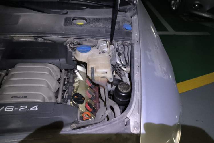 Used Audi A6L 2011 2.4L Technology Edition Engine Bay Left