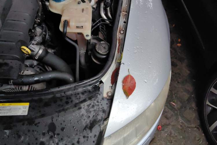 Used Audi A6L 2011 2.0 TFSI Automatic Standard Edition Engine Bay Left