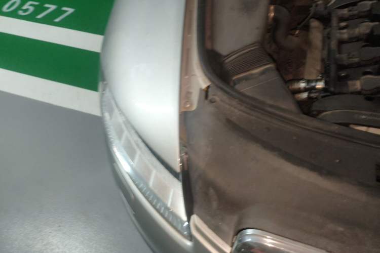 Used Audi A6L 2011 2.0 TFSI Automatic Standard Edition Engine Bay Right